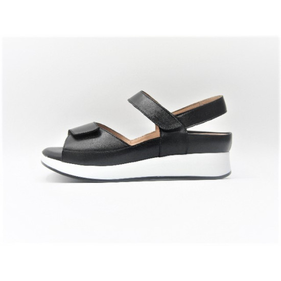 Sandalia PIE SANTO 240422 negro